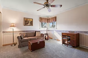 570 Woodview Ave, Elk Grove Village, IL 60007 - Photo 10