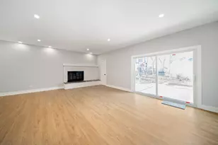 99 Essex Rd, Elk Grove Village, IL 60007 - Photo 12