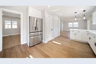 99 Essex Road, Elk Grove Village, IL 60007 - Photo 20