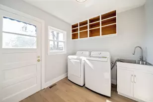 99 Essex Rd, Elk Grove Village, IL 60007 - Photo 34