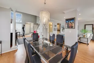 645 Citadel Dr, Westmont, IL 60559 - Photo 6