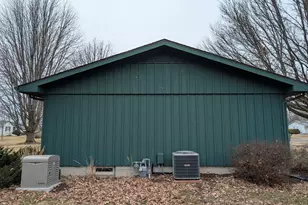 605 E Webster St, Polo, IL 61064 - Photo 4