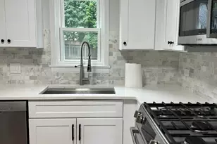 1106 Waukegan Rd, Deerfield, IL 60015 - Photo 6