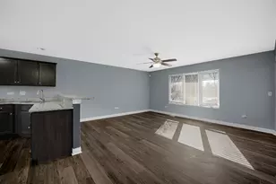 4742 W Orchard View Ct, Alsip, IL 60803 - Photo 4