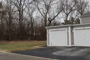 1396 Carriage Way, Roselle, IL 60172 - Photo 16