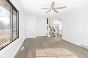 766 Windsor Dr, Crystal Lake, IL 60014 - Photo 4