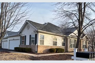 16300 Crescent Lake Drive, Crest Hill, IL 60403 - Photo 2