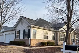 16300 Crescent Lake Dr, Crest Hill, IL 60403 - Photo 2