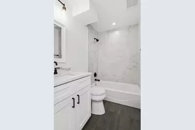 4252 Central Road #102, Glenview, IL 60025 - Photo 2