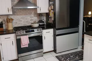 16916 Kimbark Ave, South Holland, IL 60473 - Photo 8