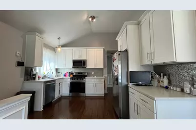 7252 S Christiana Avenue, Chicago, IL 60629 - Photo 4