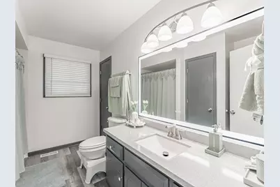 921 N Grace Street, Lombard, IL 60148 - Photo 16