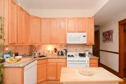 2312 W Iowa Street #3F, Chicago, IL 60622 - Photo 2