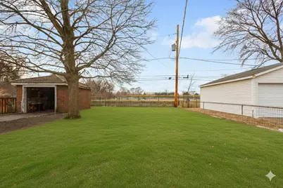 556 Orchard Court, Des Plaines, IL 60016 - Photo 16