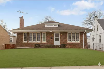 556 Orchard Court, Des Plaines, IL 60016 - Photo 1