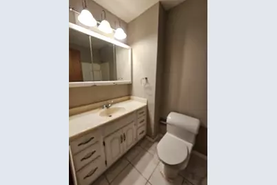 830 Division Street, South Elgin, IL 60177 - Photo 16