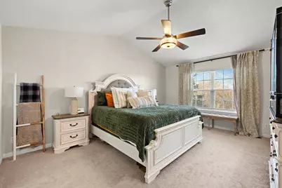 680 Blackthorn Drive, Crystal Lake, IL 60014 - Photo 12