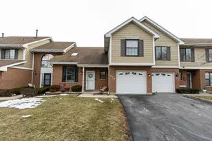 175 N Clare Ct, Wood Dale, IL 60191 - Photo 2