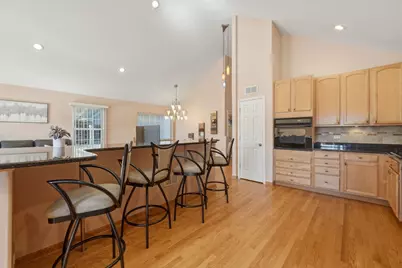 1304 Christine Court, Vernon Hills, IL 60061 - Photo 12