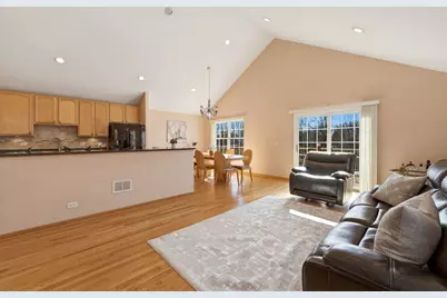 1304 Christine Court, Vernon Hills, IL 60061 - Photo 10