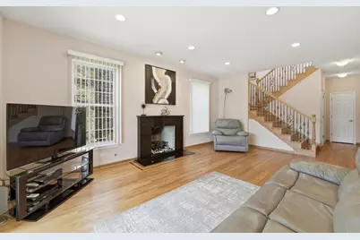 1304 Christine Court, Vernon Hills, IL 60061 - Photo 24