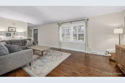 152 Walnut Drive, Saint Charles, IL 60174 - Photo 8