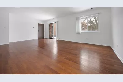 [Address not provided], Mount Prospect, IL 60056 - Photo 4