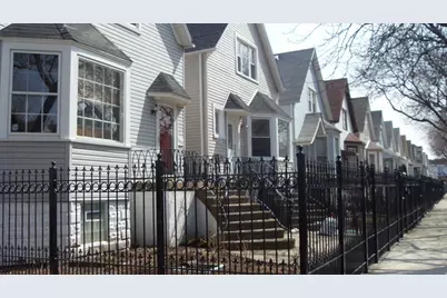 1657 N Harding Avenue, Chicago, IL 60647 - Photo 2