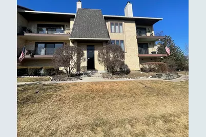 9169 Del Prado Drive #2E, Palos Hills, IL 60465 - Photo 2