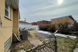 7843 W Gunnison St, Norridge, IL 60706 - Photo 22