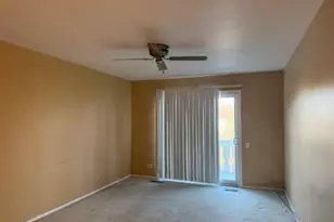 208 Queens Cove, Barrington, IL 60010 - Photo 2