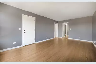 5311 N Northwest Highway #2, Chicago, IL 60630 - Photo 2