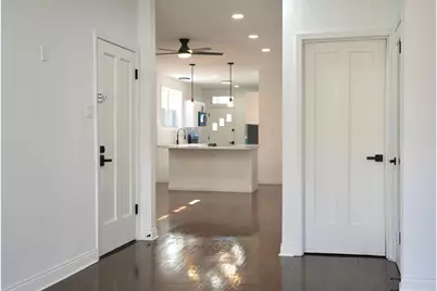 8040 S Rhodes Avenue, Chicago, IL 60619 - Photo 2