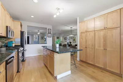 2515 Prairie Avenue #1E, Evanston, IL 60201 - Photo 8