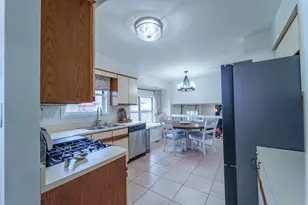 4008 192nd Pl, Country Club Hills, IL 60478 - Photo 10