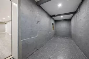 2922 W Polk St, Chicago, IL 60612 - Photo 22