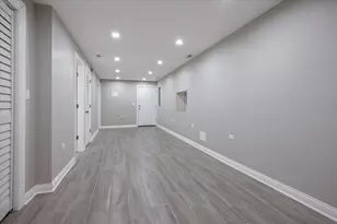 2922 W Polk St, Chicago, IL 60612 - Photo 18