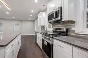 2922 W Polk St, Chicago, IL 60612 - Photo 12