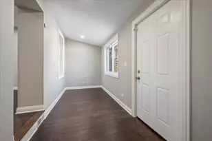 2922 W Polk St, Chicago, IL 60612 - Photo 16