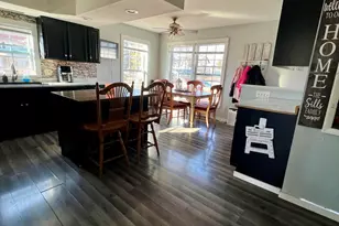 314 W Cherokee Ave, Shabbona, IL 60550 - Photo 10