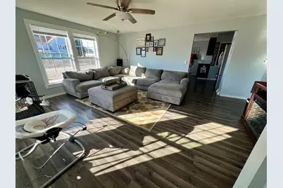 314 W Cherokee Avenue, Shabbona, IL 60550 - Photo 12