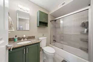 3033 N Sheridan Rd, Chicago, IL 60657 - Photo 20