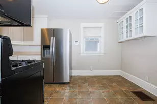 1510 E Olive St, Bloomington, IL 61701 - Photo 14