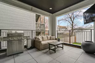 2030 N Spaulding Ave, Chicago, IL 60647 - Photo 12