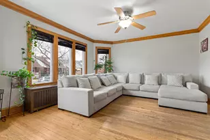 2714 N Mango Ave, Chicago, IL 60639 - Photo 8