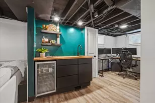 611 Vale St, Bloomington, IL 61701 - Photo 22