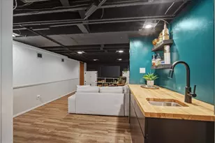 611 Vale St, Bloomington, IL 61701 - Photo 24