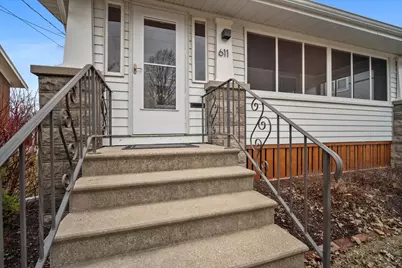 611 Vale Street, Bloomington, IL 61701 - Photo 2