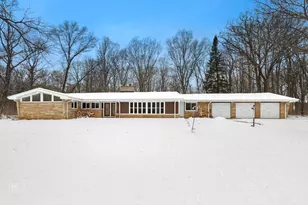 23670 N Elm Rd, Lincolnshire, IL 60069 - Photo 1