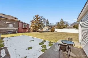 1630 Henry Ave, Des Plaines, IL 60016 - Photo 20
